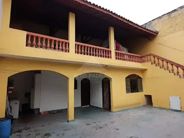Casa com 250m² 3 quartos e 2 banheiros, à venda, no bairro Jardim Anchieta em Mauá