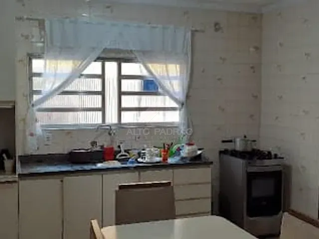 Casa com 250m² 3 quartos e 2 banheiros, à venda, no bairro Jardim Anchieta em Mauá