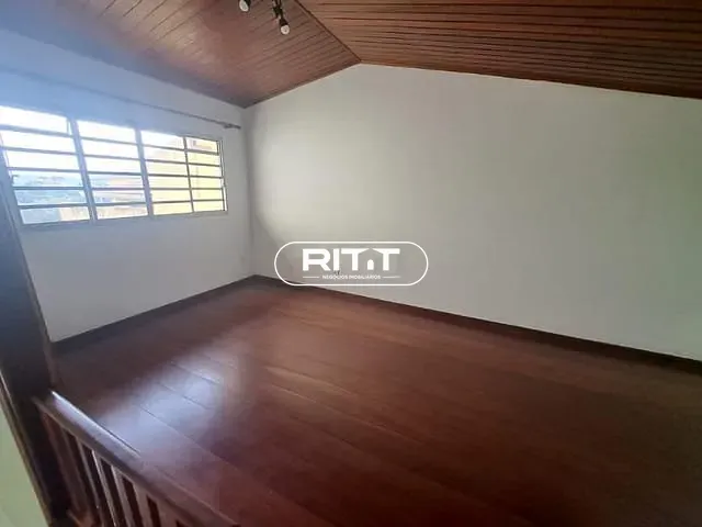 Casa com 650m² 3 quartos e 4 banheiros, à venda, no bairro Jardim Madalena em Campinas