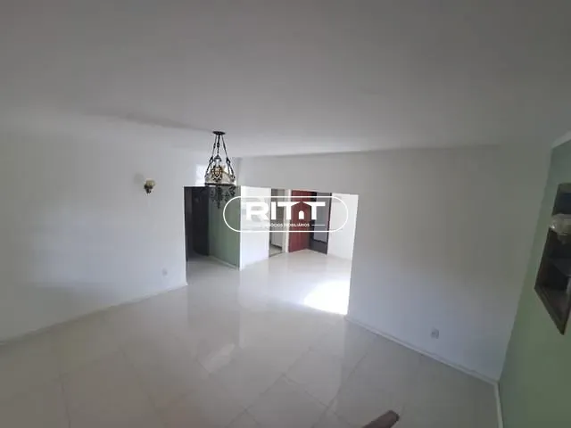 Casa com 650m² 3 quartos e 4 banheiros, à venda, no bairro Jardim Madalena em Campinas