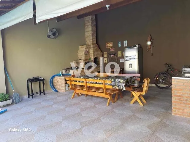 Casa com 181m² 3 quartos e 3 banheiros, à venda, no bairro Parque Senhor do Bonfim em Taubaté