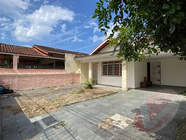 Casa com 250m² 2 quartos e 2 banheiros, à venda, no bairro Real em Praia Grande