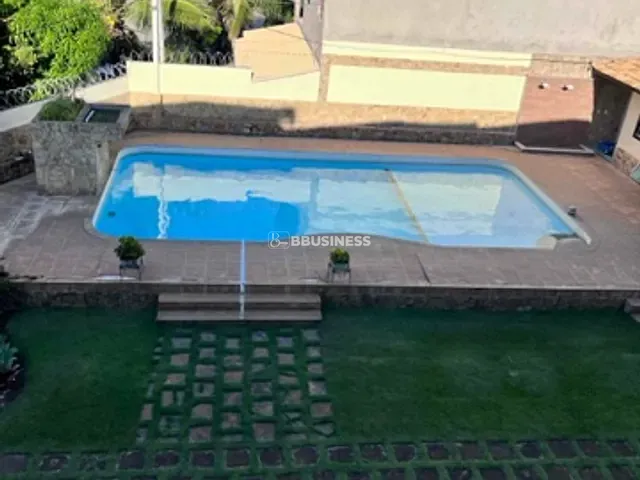 Casa com 273m² 5 quartos e 5 banheiros, à venda, no bairro GRUSSAI em Campos dos Goytacazes