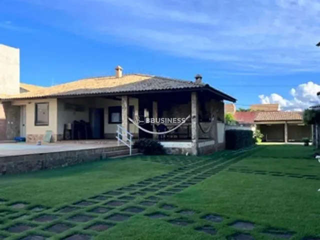 Casa com 273m² 5 quartos e 5 banheiros, à venda, no bairro GRUSSAI em Campos dos Goytacazes
