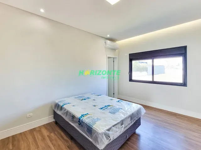 Casa com 540m² 5 quartos e 6 banheiros, à venda ou para alugar, no bairro Condomínio Residencial Alphaville em São José dos Campos