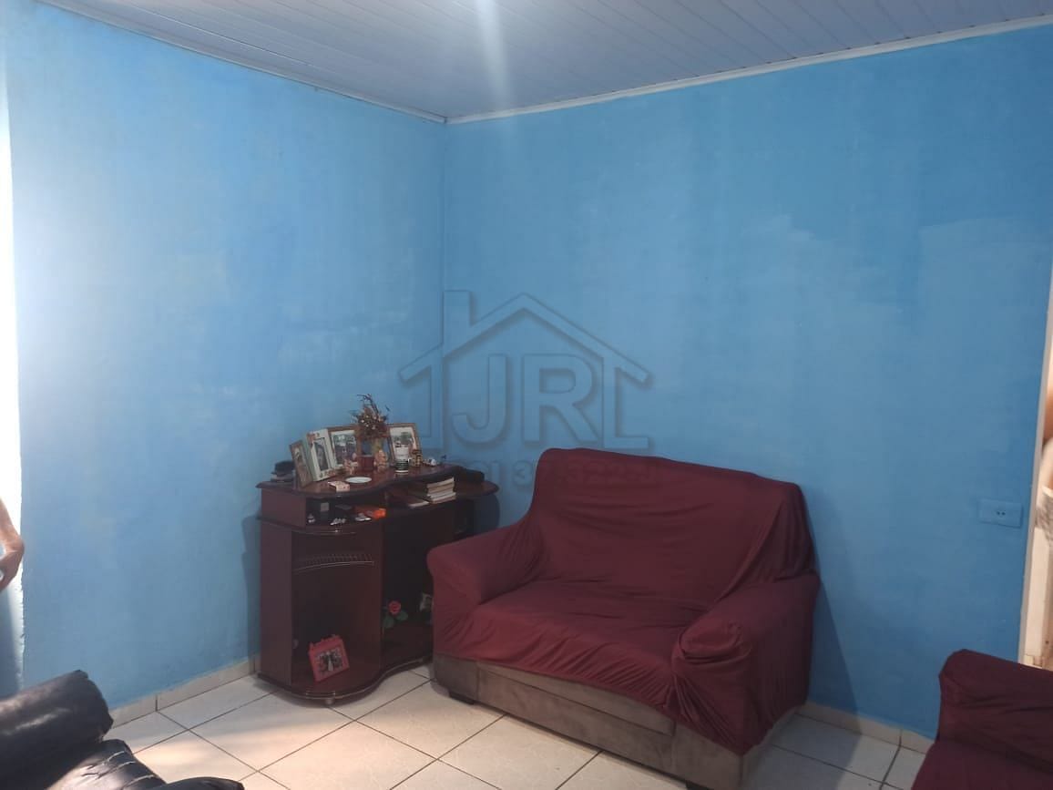 Casa à venda com 2 quartos, 125m² - Foto 3