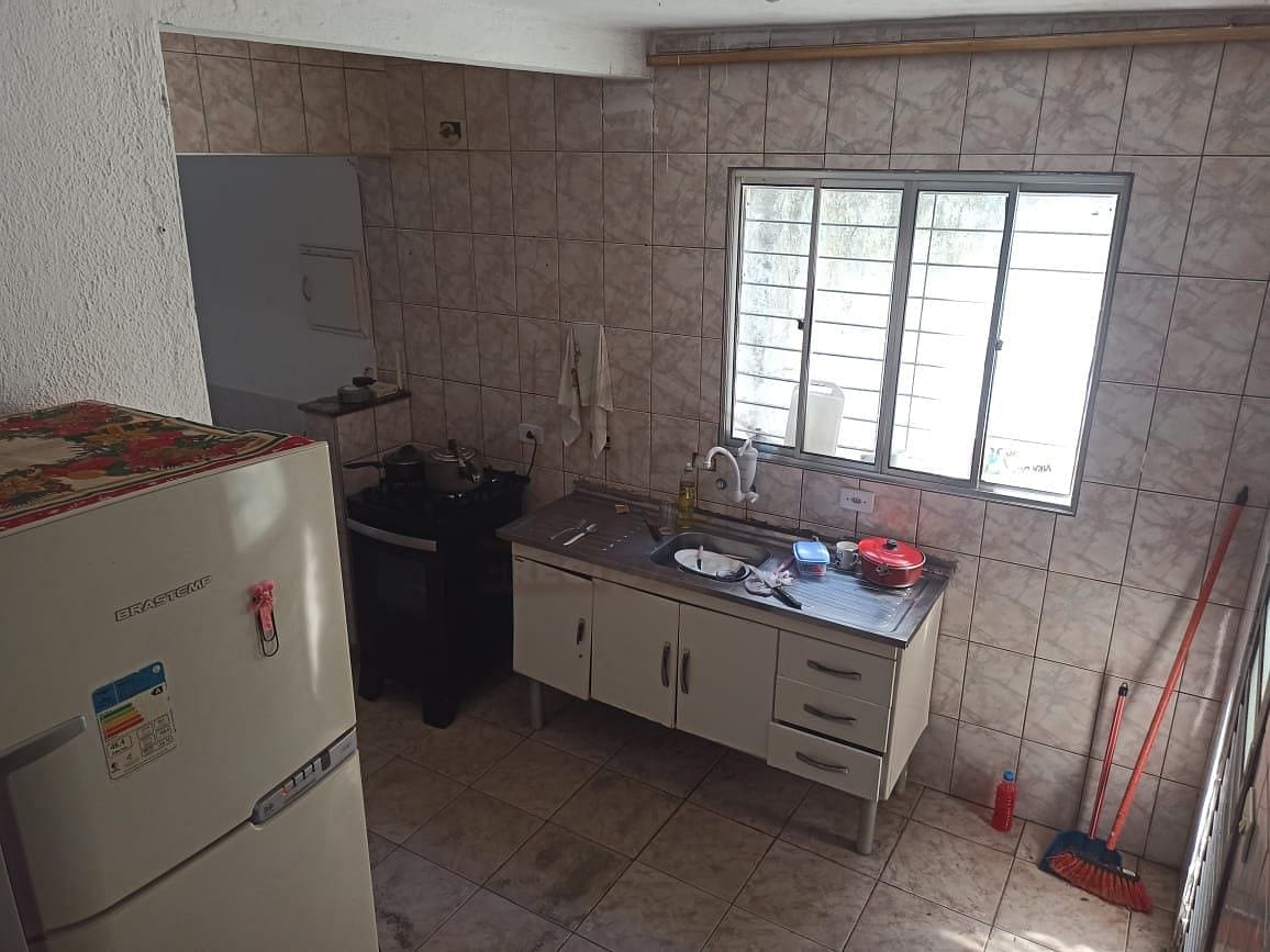 Casa à venda com 2 quartos, 125m² - Foto 2