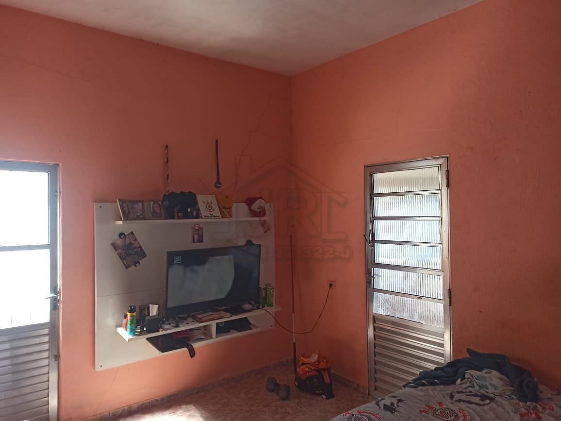 Casa à venda com 2 quartos, 125m² - Foto 9