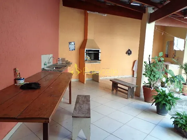 Casa com 125m² 2 quartos e 2 banheiros, à venda, no bairro Beta em Pindamonhangaba