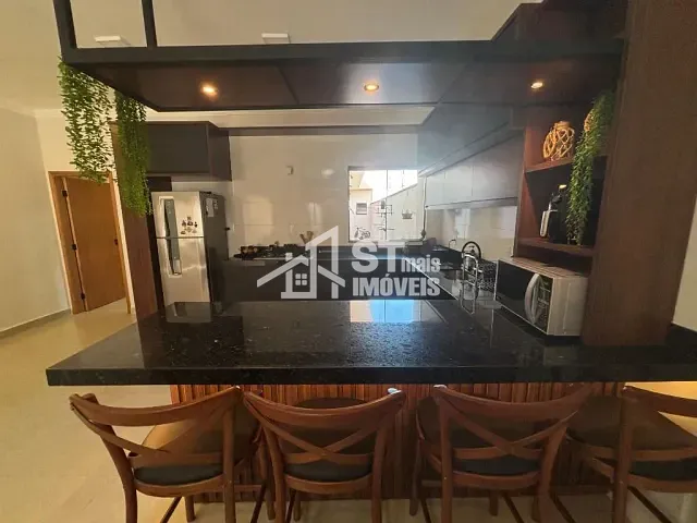 Casa com 187m² 3 quartos e 1 banheiro, à venda, no bairro Jardim Panorama em Andradas