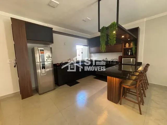 Casa com 187m² 3 quartos e 1 banheiro, à venda, no bairro Jardim Panorama em Andradas