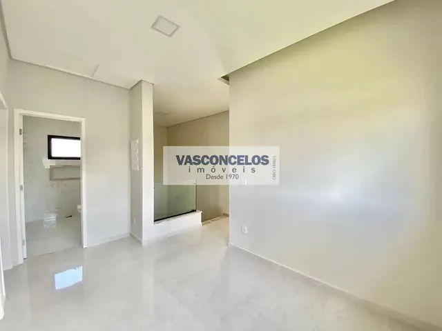 Casa com 250m² 3 quartos e 3 banheiros, à venda, no bairro Residencial Colinas em Caçapava