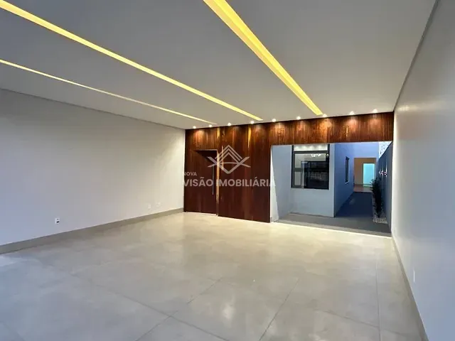 Casa 3 quartos e 1 banheiro, à venda, no bairro Jardim Curitiba em Sinop