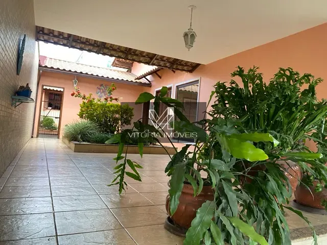 Casa 3 quartos e 3 banheiros, à venda, no bairro Mata da Praia em Vitória