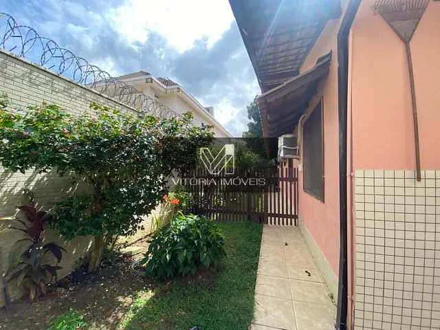 Casa 3 quartos e 3 banheiros, à venda, no bairro Mata da Praia em Vitória