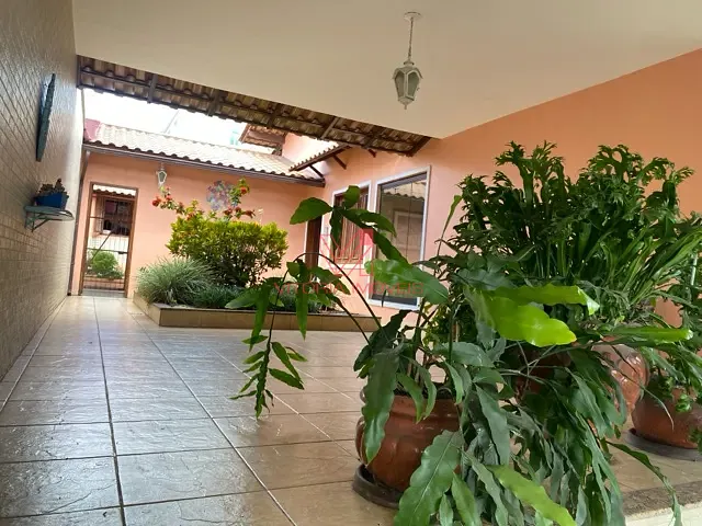 Casa 3 quartos e 3 banheiros, à venda, no bairro Mata da Praia em Vitória
