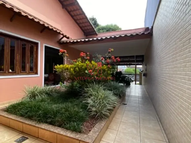 Casa 3 quartos e 3 banheiros, à venda, no bairro Mata da Praia em Vitória