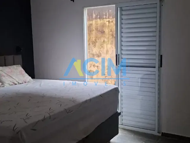 Casa com 250m² 3 quartos e 2 banheiros, à venda, no bairro Nova Jaguariúna em Jaguariúna