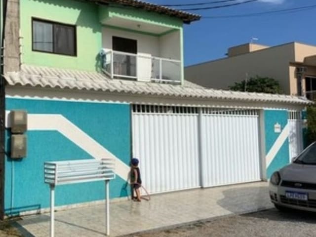 Casa com 200m² 4 quartos e 4 banheiros, à venda, no bairro Parque Aeroporto em Macaé