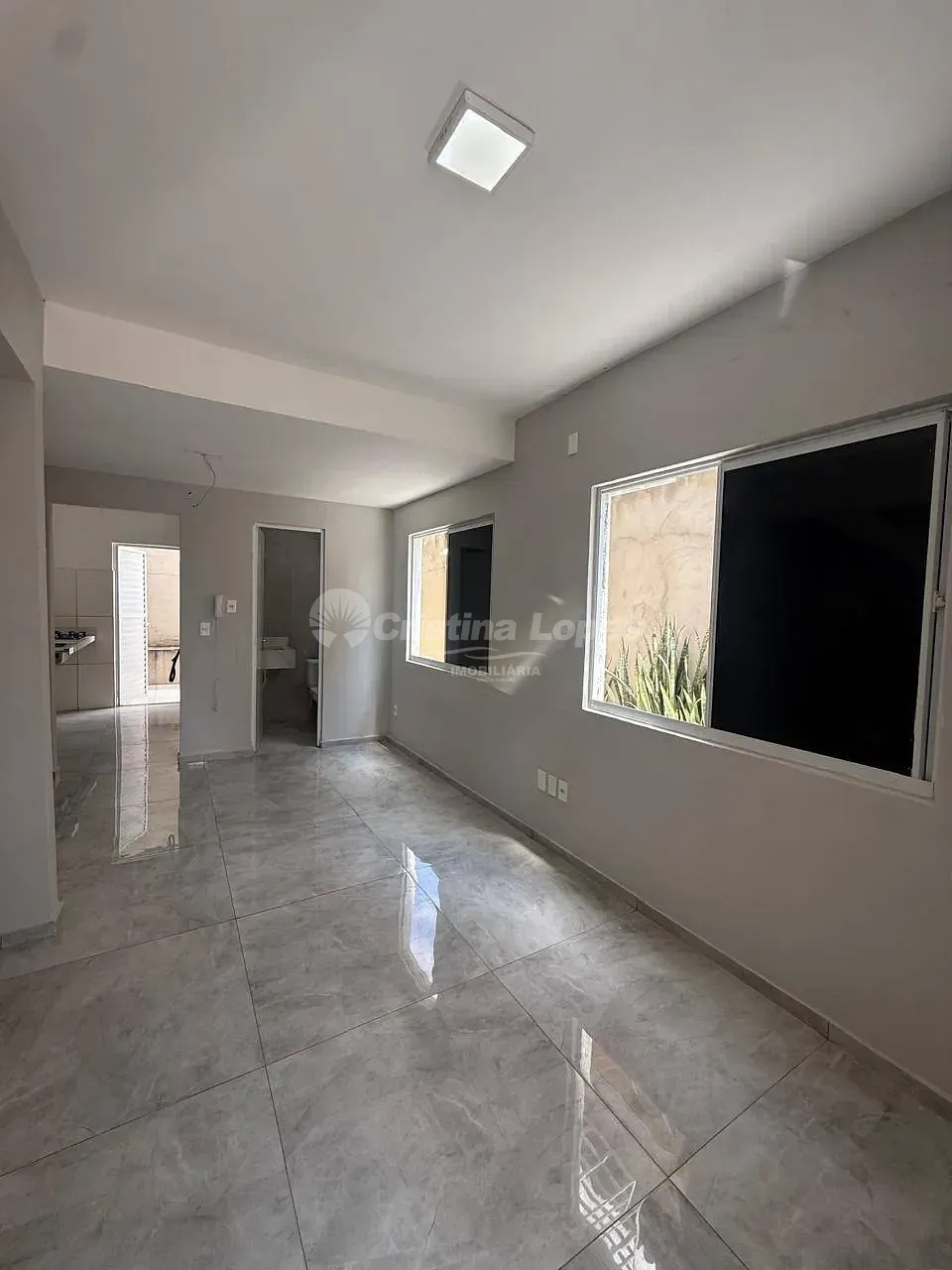 Casa, 2 quartos, 60 m² - Foto 1