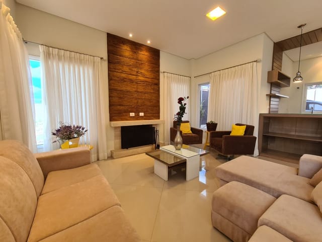 Casa com 541m² 4 quartos e 6 banheiros, à venda, no bairro Condomínio Residencial Jaguary em São José dos Campos