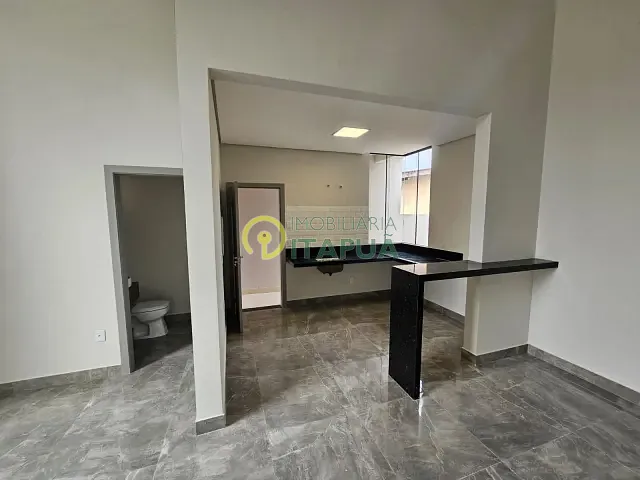 Casa com 202m² 3 quartos e 4 banheiros, à venda, no bairro Aeroporto em Londrina