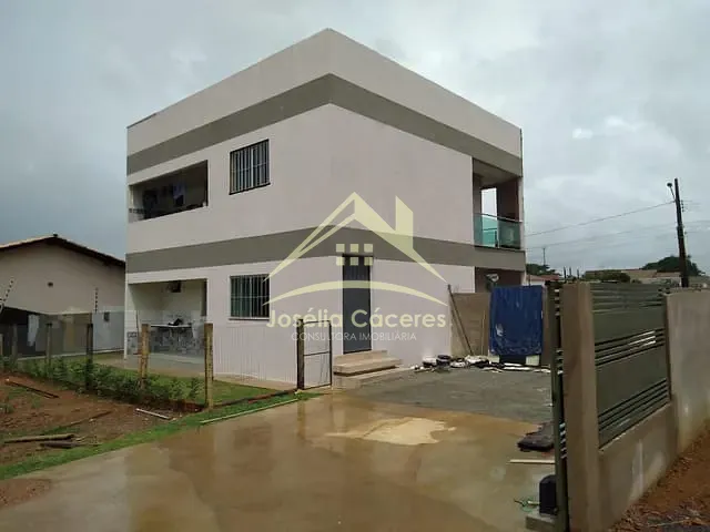 Casa com 684m² 4 quartos e 5 banheiros, à venda, no bairro Centro em Chapada Dos Guimarães