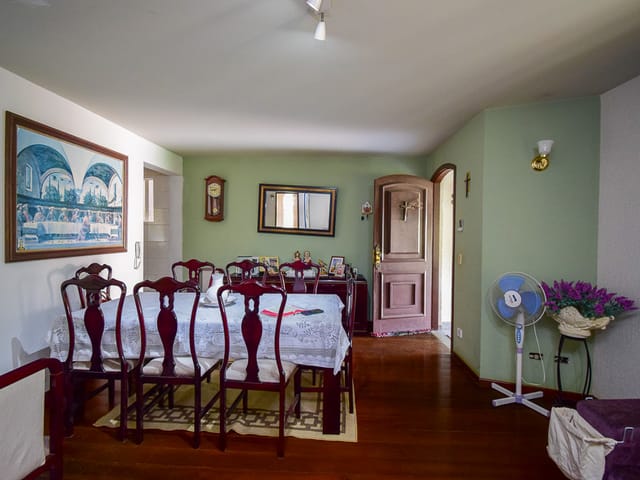 Casa com 1723m² 3 quartos e 4 banheiros, à venda, no bairro Santa Felicidade em Curitiba