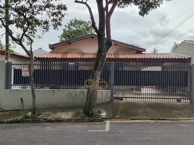 Casa com 400m² 2 quartos e 1 banheiro, à venda, no bairro Centro em Artur Nogueira