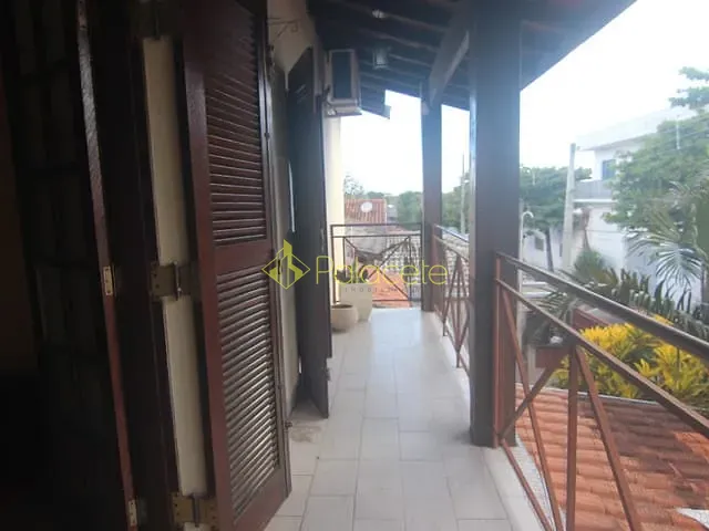 Casa com 300m² 3 quartos e 2 banheiros, à venda, no bairro Residencial Comercial Vila Verde em Pindamonhangaba
