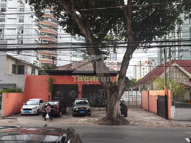 Casa com 620m², para alugar, no bairro Espinheiro em Recife