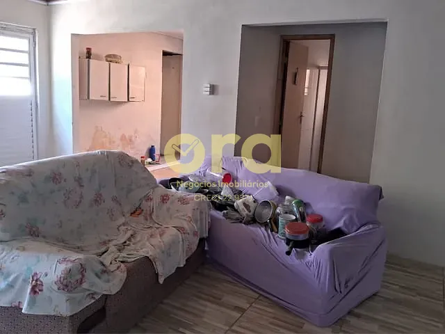 Casa com 200m² 2 quartos e 1 banheiro, à venda, no bairro Fragata em Pelotas