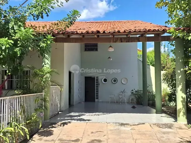 Casa com 450m² 4 quartos e 4 banheiros, à venda, no bairro Horto em Teresina