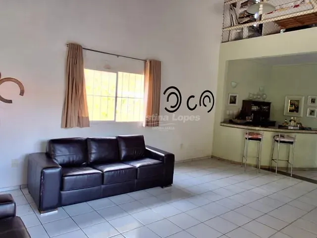 Casa com 450m² 4 quartos e 4 banheiros, à venda, no bairro Horto em Teresina