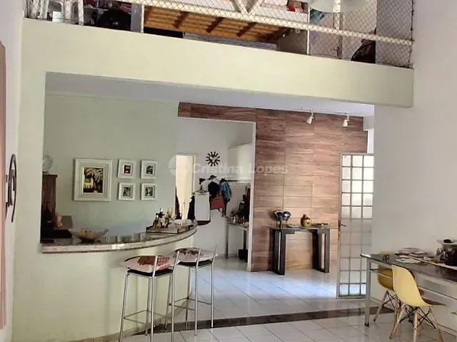 Casa com 450m² 4 quartos e 4 banheiros, à venda, no bairro Horto em Teresina