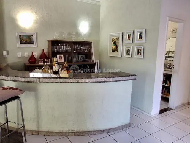 Casa com 450m² 4 quartos e 4 banheiros, à venda, no bairro Horto em Teresina