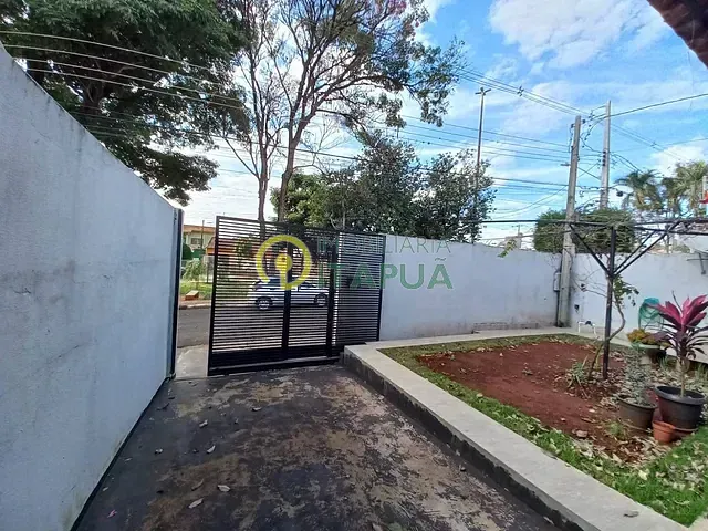 Casa 3 quartos e 1 banheiro, à venda, no bairro Milton Gavetti em Londrina