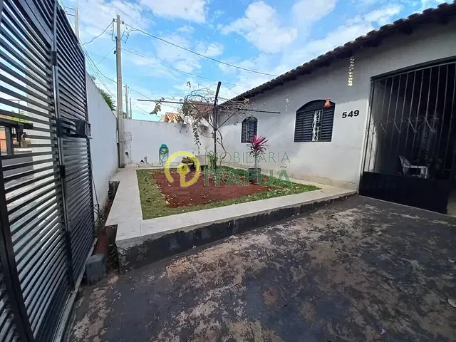 Casa 3 quartos e 1 banheiro, à venda, no bairro Milton Gavetti em Londrina