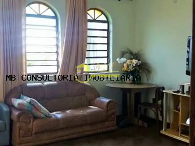 Casa com 360m² 2 quartos e 2 banheiros, à venda, no bairro Jardim Sao Francisco em Campinas