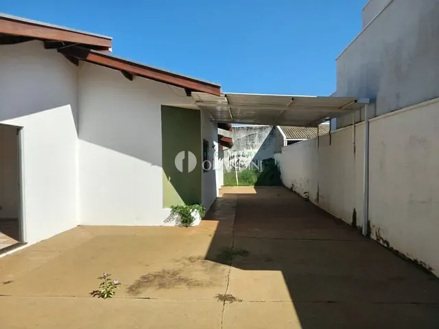 Casa com 325m² 3 quartos e 1 banheiro, à venda, no bairro Loteamento Egydio Tagliari em Artur Nogueira