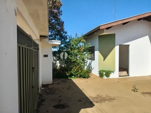 Casa com 325m² 3 quartos e 1 banheiro, à venda, no bairro Loteamento Egydio Tagliari em Artur Nogueira