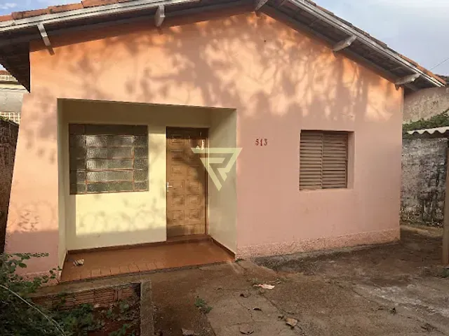Casa com 300m² 2 quartos e 1 banheiro, à venda, no bairro Parque Ribeirão Preto em Ribeirão Preto