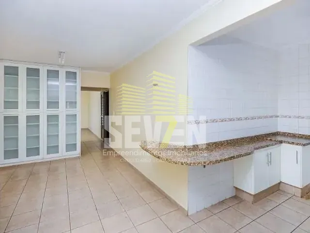 Casa com 220m² 4 quartos e 4 banheiros, à venda, no bairro Jardim Brasil em Bauru