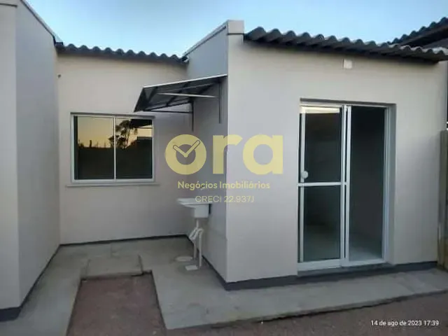 Casa com 100m² 2 quartos e 1 banheiro, à venda, no bairro Três Vendas em Pelotas