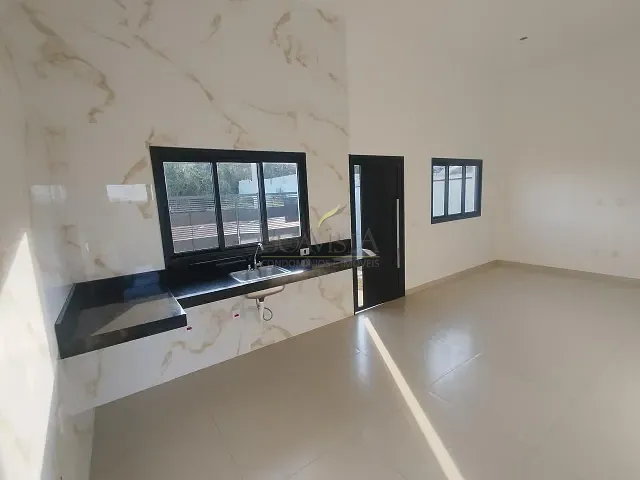 Casa com 140m² 3 quartos e 2 banheiros, à venda, no bairro Centro em Piracaia