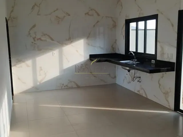 Casa com 140m² 3 quartos e 2 banheiros, à venda, no bairro Centro em Piracaia