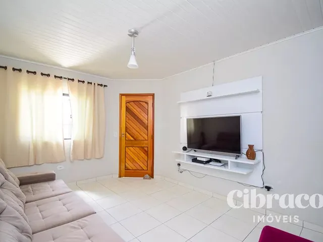 Casa com 140m² 2 quartos e 1 banheiro, à venda, no bairro Campo de Santana em Curitiba