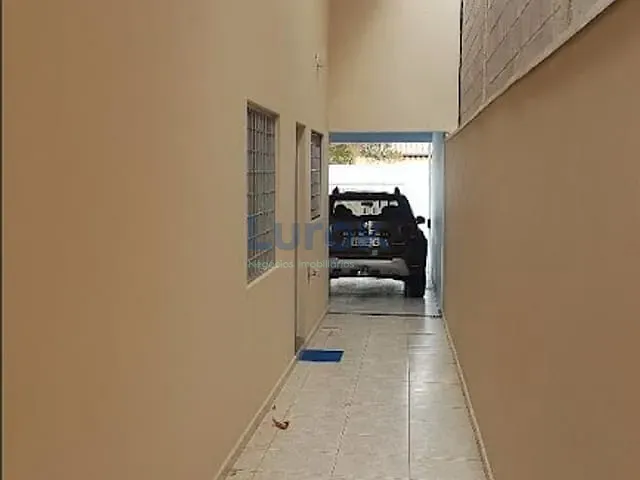 Casa com 250m² 3 quartos e 3 banheiros, para alugar, no bairro Parque Jambeiro em Campinas