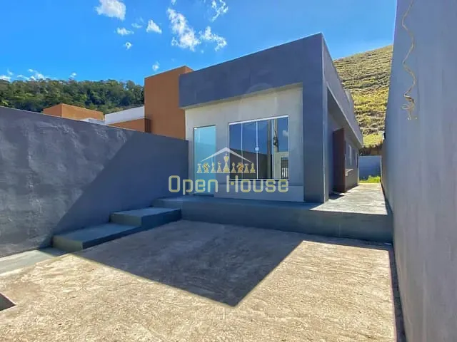 Casa 2 quartos e 2 banheiros, à venda, no bairro Bairro de Fátima (Califórnia da Barra) em Barra do Piraí