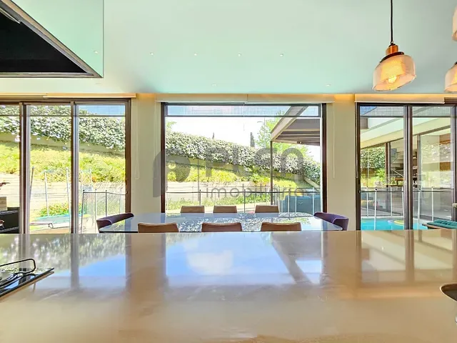 Casa com 583m² 4 quartos e 6 banheiros, à venda, no bairro Tamboré em Santana de Parnaíba